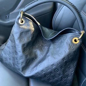 Meet your Posher, Alyson